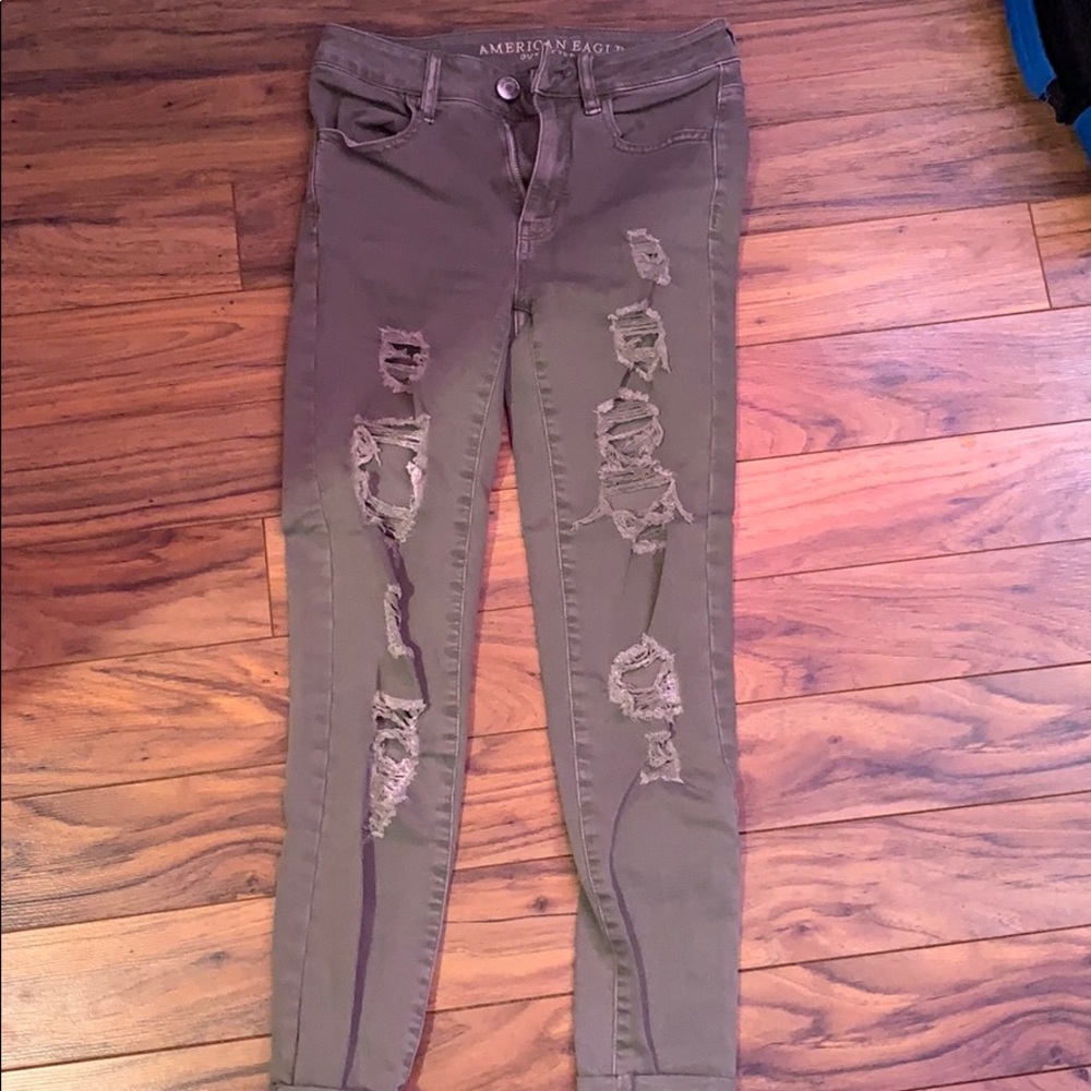 American eagle super stretch ripped jeans
